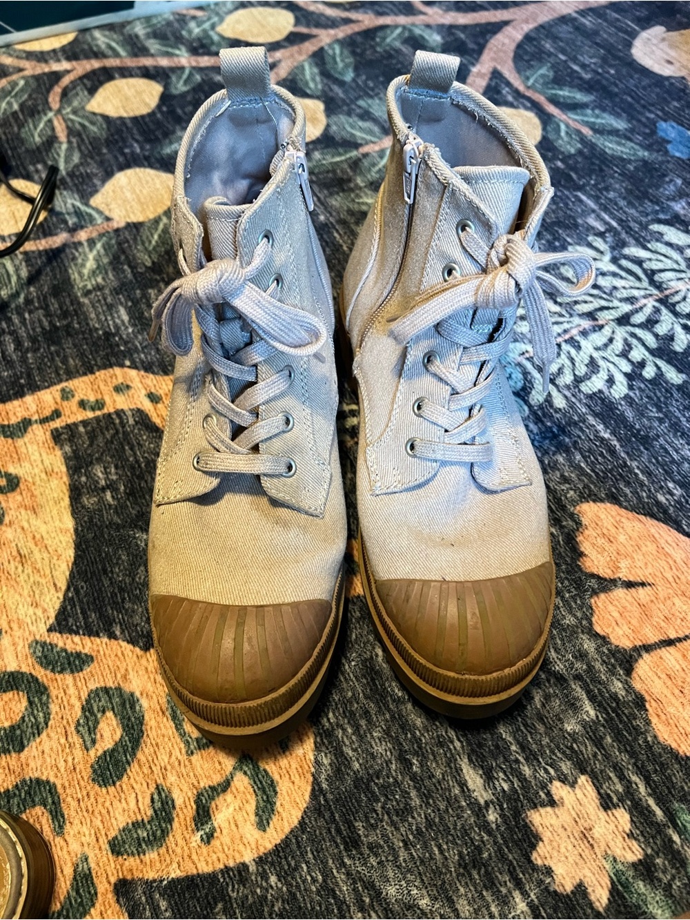Light Gray Lace-Up Women's Combat Boots with Rubber Toe